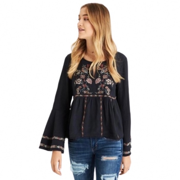 SOLD American Eagle Outfitters grey embroidered boho bell sleeve blouse. Size XS - Picture 3 of 10